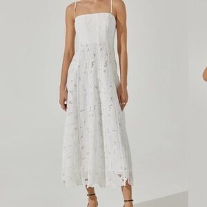 ASTR The Label - Lace Floral Eyelet Midi Dress - Size Small